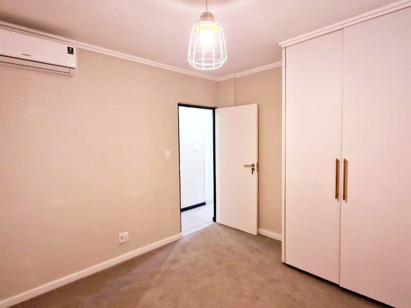 Immaculate Three Bed Modern Penthouse Apartment to Let in Sought after WESTWOOD ESTATE- Westville - Photo 7
