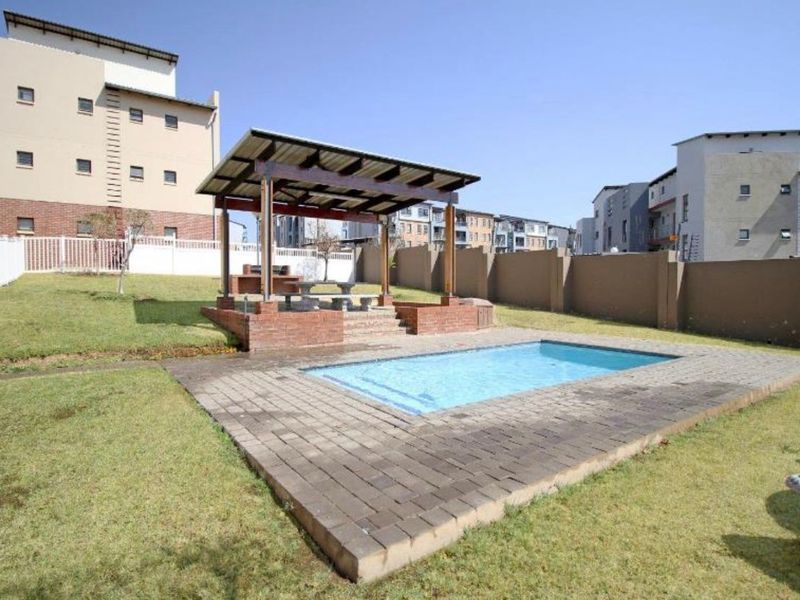 2 bedroom 1 Bathroom first floor apartment for sale in St Aidan,Barbeque Downs - Photo 8