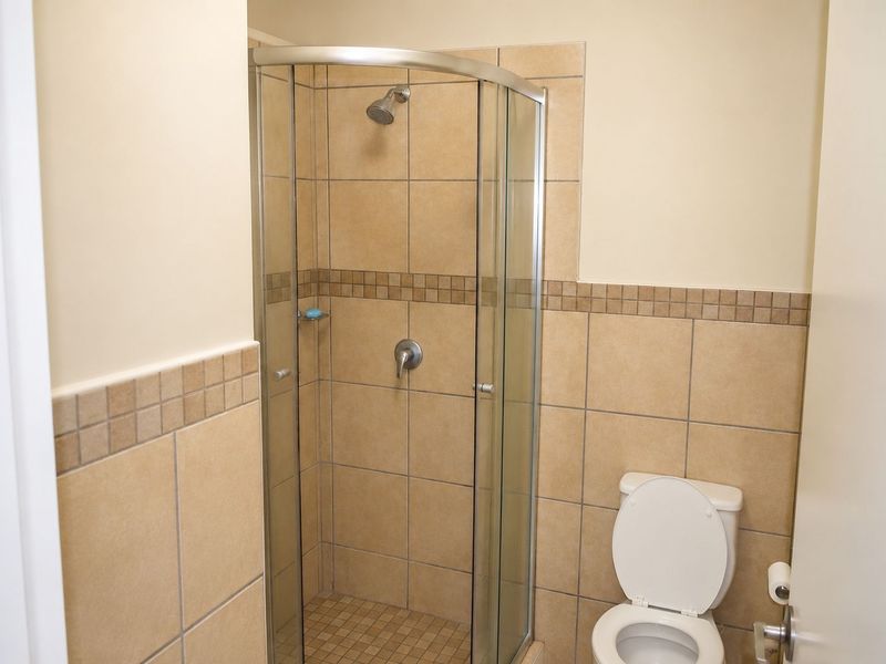 2 bedroom 1 Bathroom first floor apartment for sale in St Aidan,Barbeque Downs - Photo 6