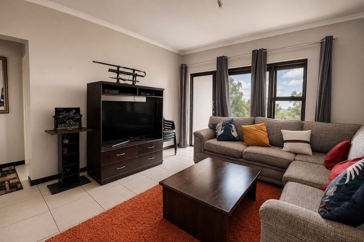 Greenstone Hill apartment with Balcony and lovely views. - Photo 5