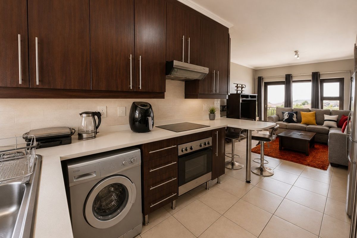 Greenstone Hill apartment with Balcony and lovely views. - Photo 4
