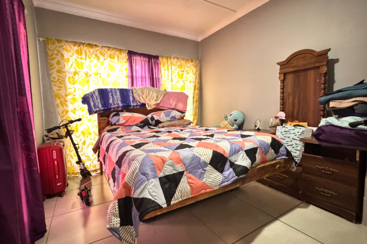 Four bedrooms. turn the key in Risiville - Photo 4