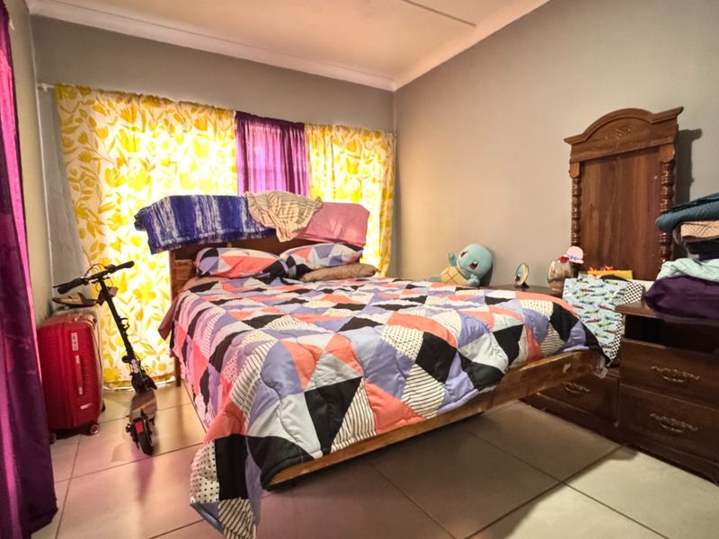 Four bedrooms. turn the key in Risiville - Photo 4