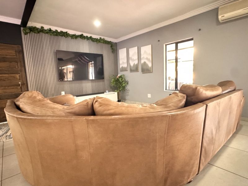 Four bedrooms. turn the key in Risiville - Photo 2