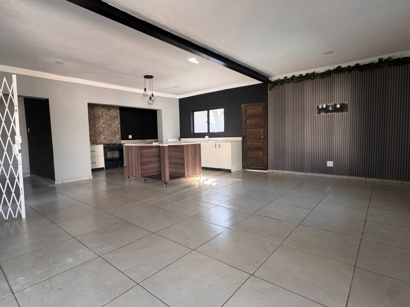 Four bedrooms. Turn the key in Risiville. - Photo 5