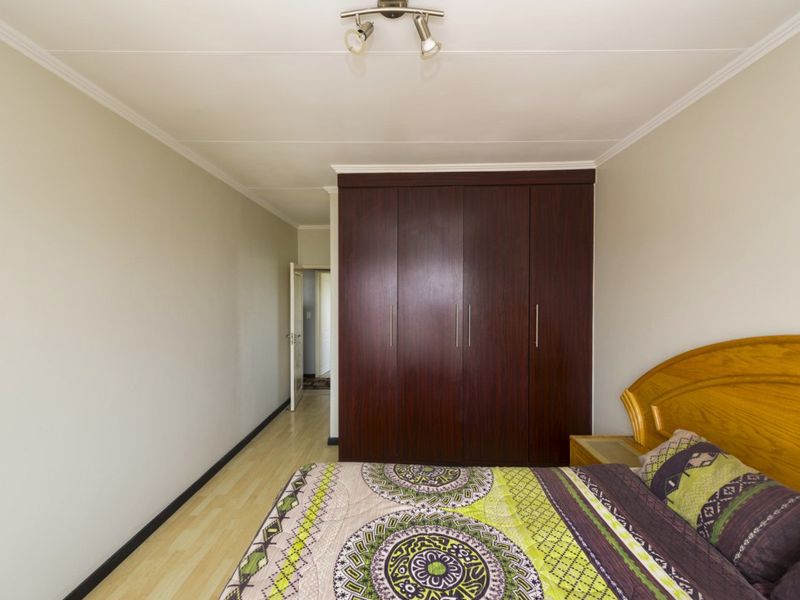 Immaculate 2-Bedroom Townhouse for Sale in Greenstone – Secure, Pet-Friendly Living - Photo 9