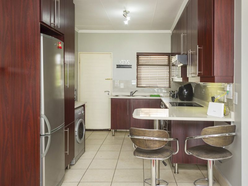 Immaculate 2-Bedroom Townhouse for Sale in Greenstone – Secure, Pet-Friendly Living - Photo 6