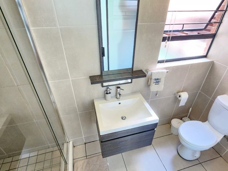 Stunning 3-Bedroom Townhouse for Sale in Greenstone – Border Unit with Private Garden - Photo 10