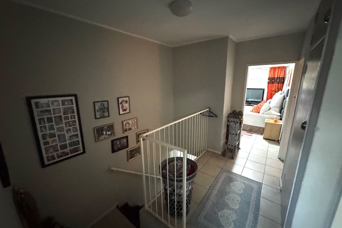 Elegant Family Townhouse in Wonderboom - Photo 4