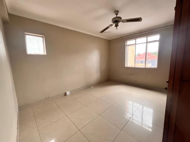 Shared Accommodation: 2 Rooms, R4000 Each - Photo 7