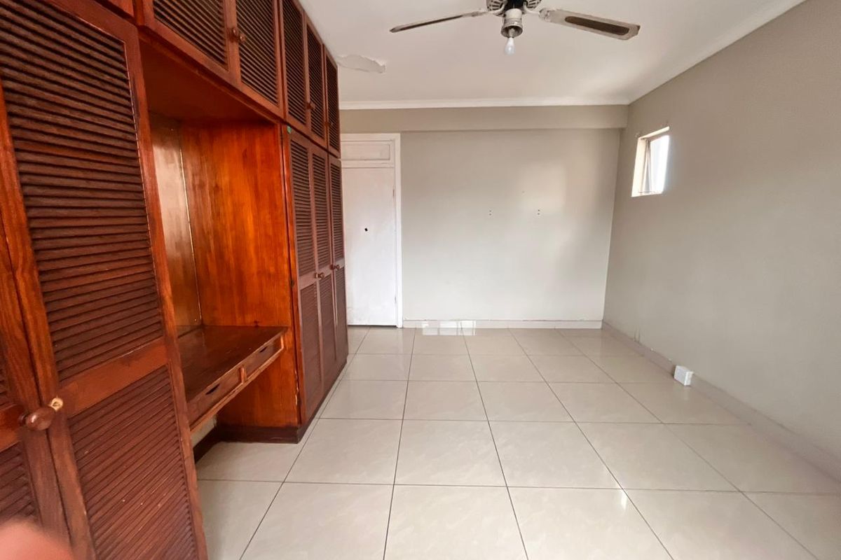 Shared Accommodation: 2 Rooms, R4000 Each - Photo 4