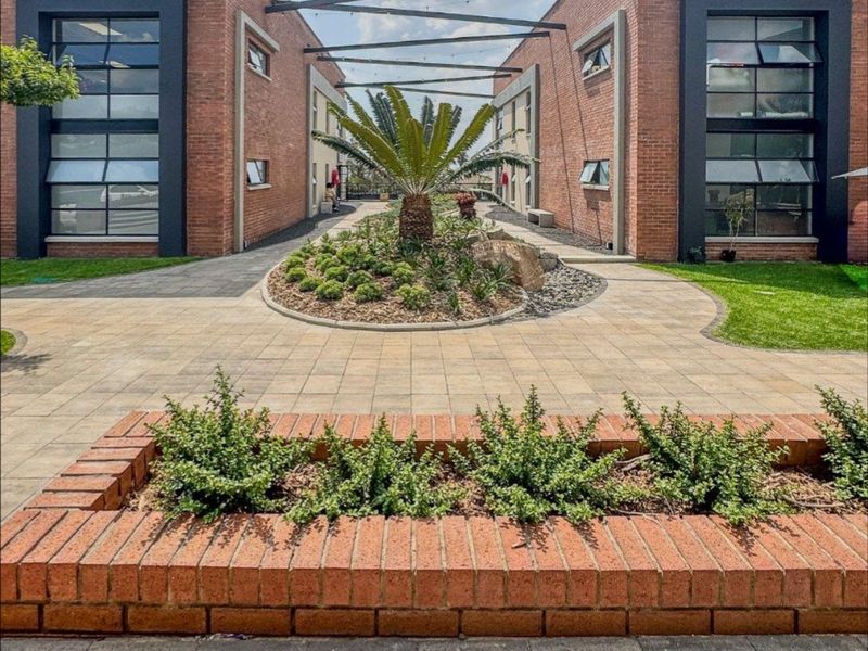 Warehouse and Office Space To Let Near The N1 - Photo 2