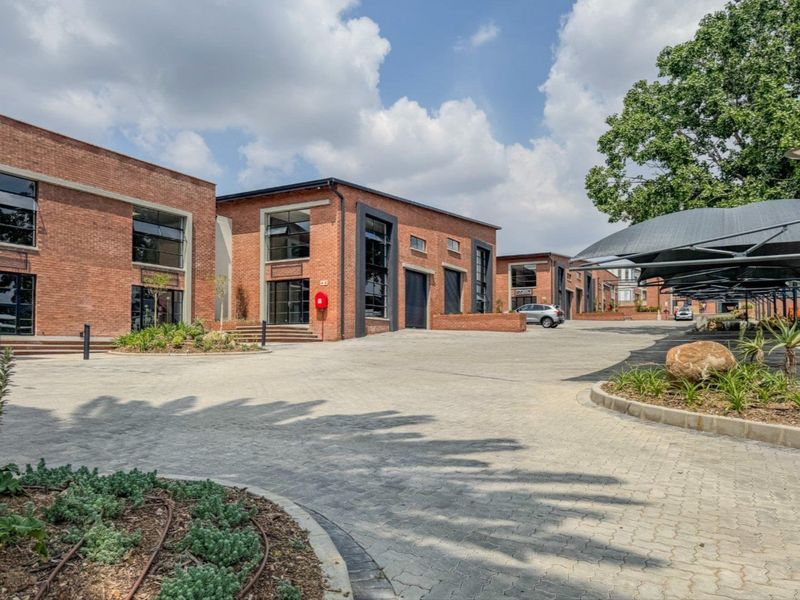Warehouse and Office Space To Let Near The N1 - Photo 1