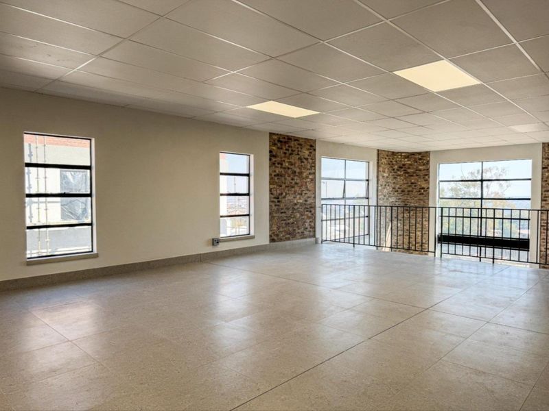 Warehouse and Office Space To Let Near The N1 - Photo 9