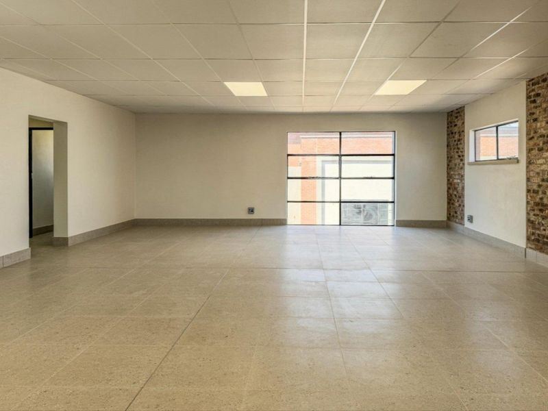 Warehouse and Office Space To Let Near The N1 - Photo 8