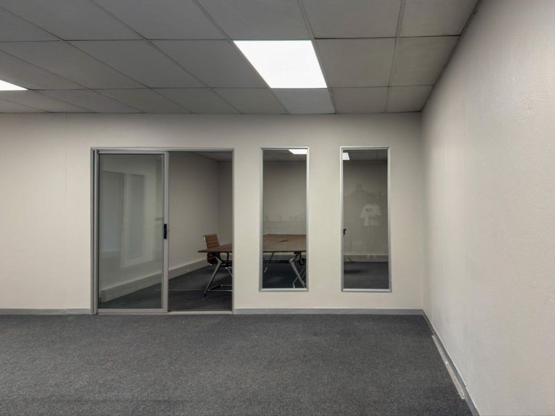 Modern Commercial Space To Rent in Halfway House, Midrand - Photo 8