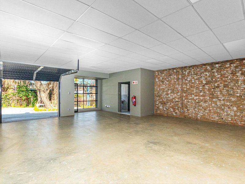 Modern Ground Floor Office To Rent in Midrand - Photo 2