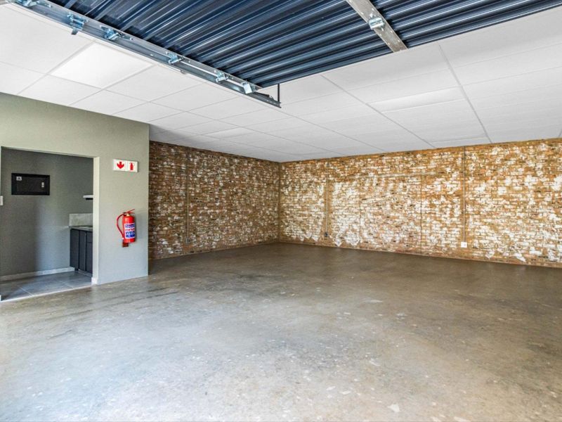 Modern Ground Floor Office To Rent in Midrand - Photo 5