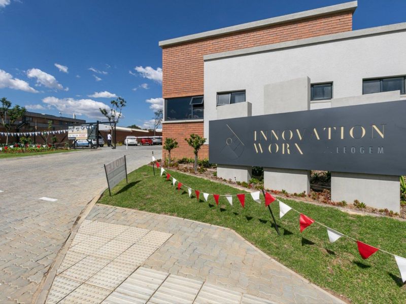 Modern Ground Floor Office To Rent in Midrand - Photo 8