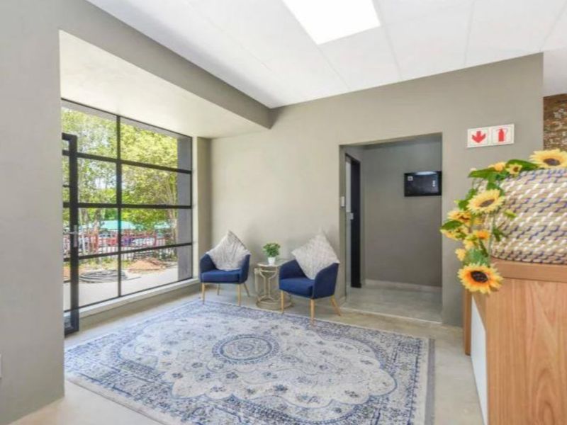 Modern Ground Floor Office To Rent in Midrand - Photo 4