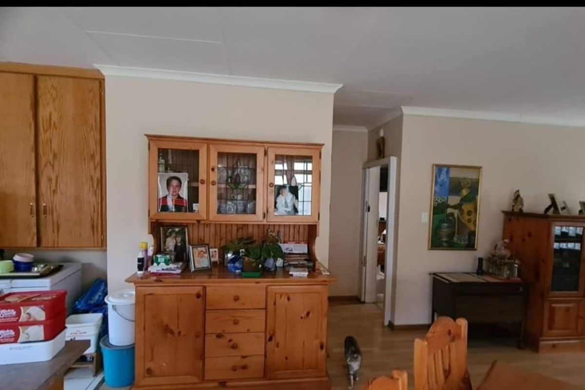 Charming 2 bed Townhouse in Meiringspark  - Photo 5