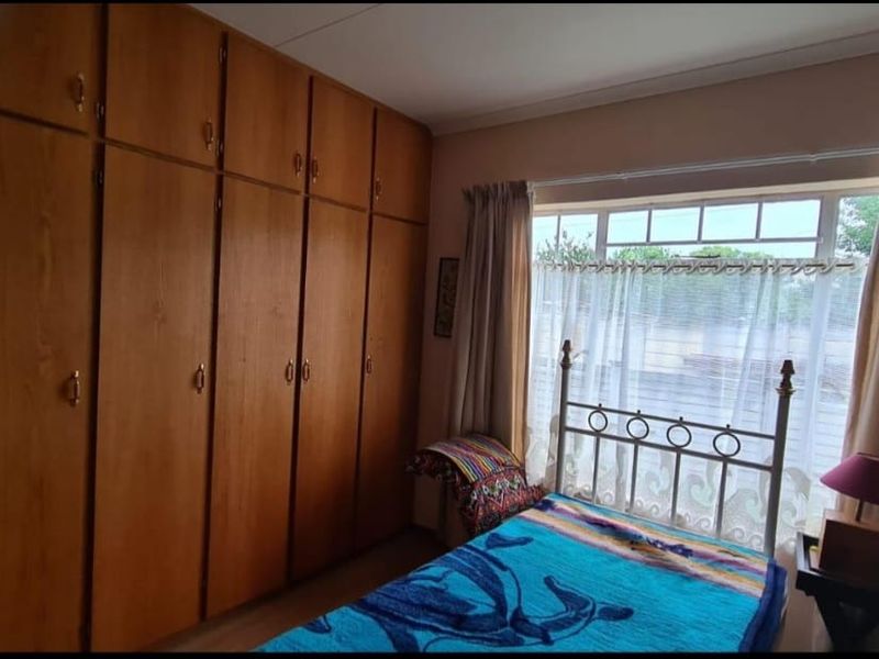 Charming 2 bed Townhouse in Meiringspark  - Photo 9
