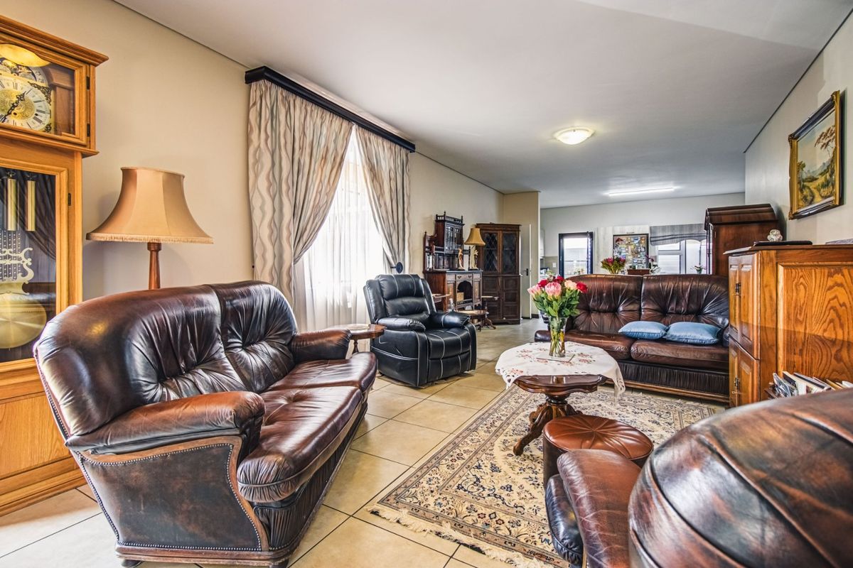A stunning home for sale ... - Photo 4