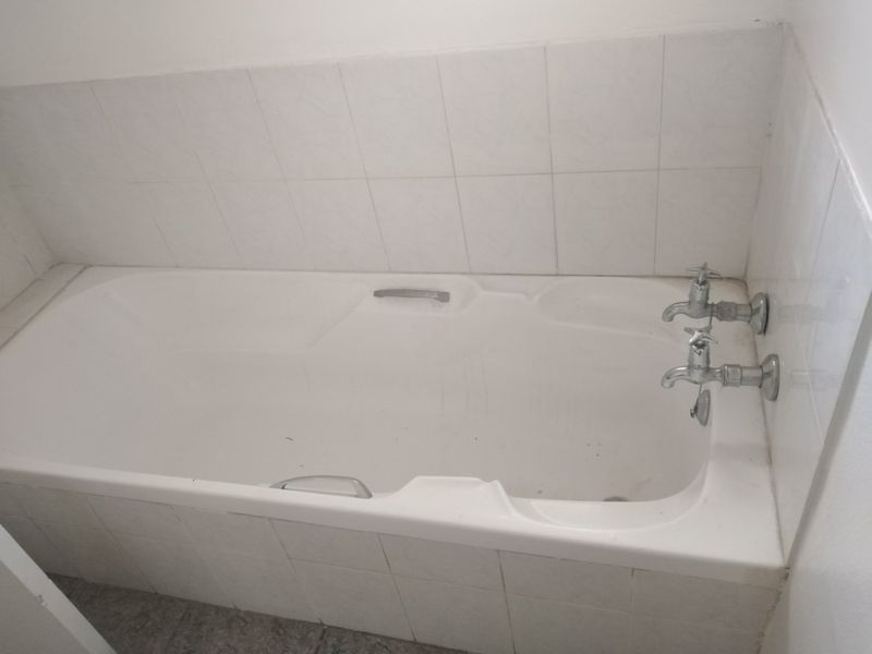 Bachelor Flat to Rent in Hatfield - Photo 4