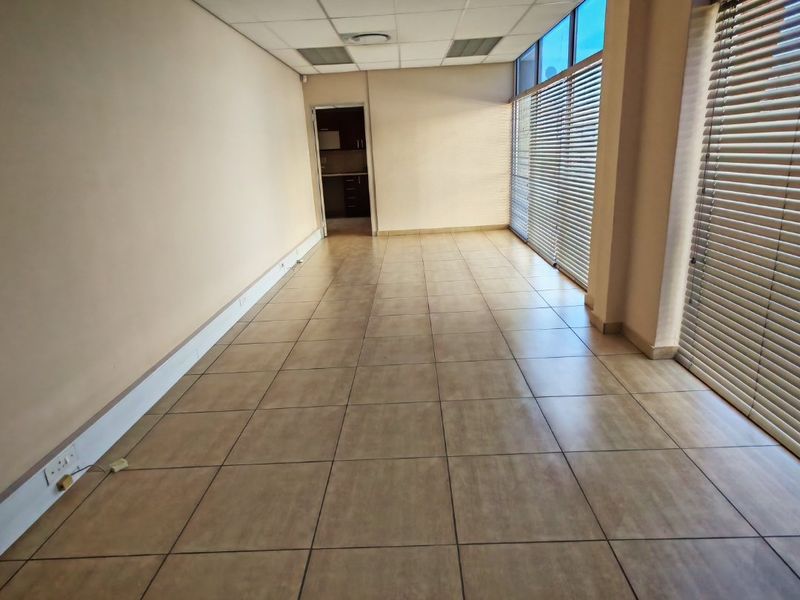 Commercial Office Space Available To Let in Bendor - Photo 3