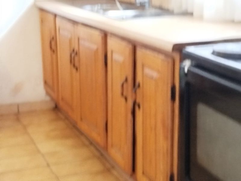 3 bed 2 bath house for sale in Lyttleton Manor - Photo 7