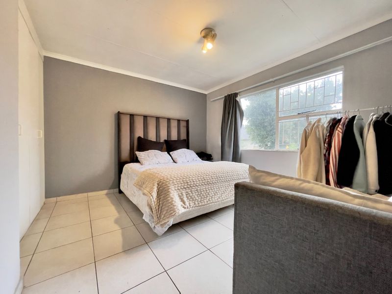2 Bedroom 1 Bathroom House for Sale  - Photo 8