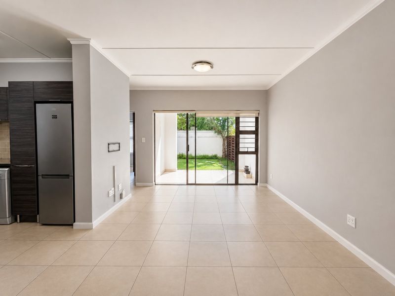 Greenstone Crest Ground Floor Unit with  a Pet Friendly Haven!  Calling Investors! - Photo 2