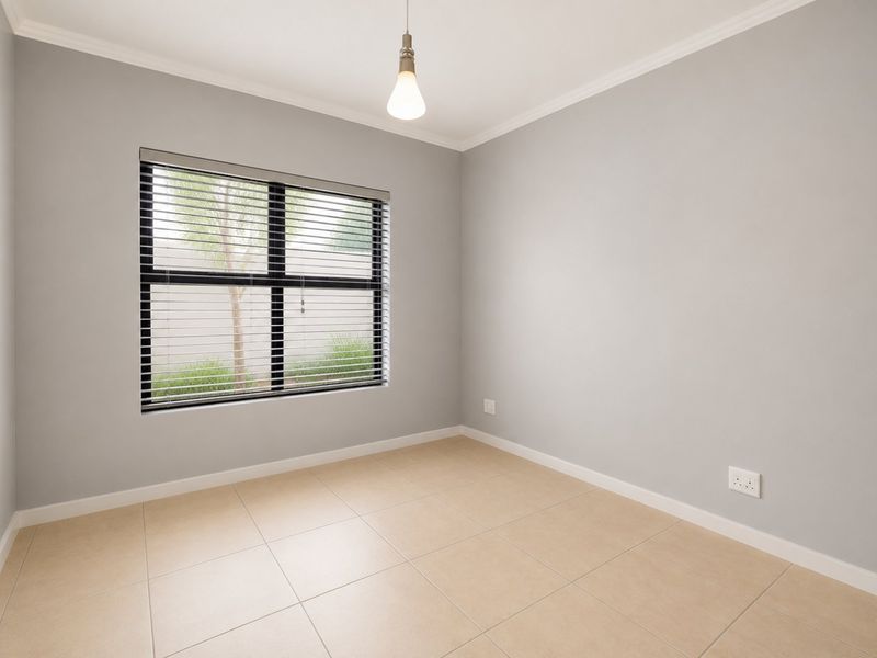 Greenstone Crest Ground Floor Unit with  a Pet Friendly Haven!  Calling Investors! - Photo 10