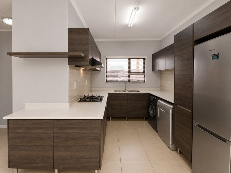 Greenstone Crest Ground Floor Unit with  a Pet Friendly Haven!  Calling Investors! - Photo 5