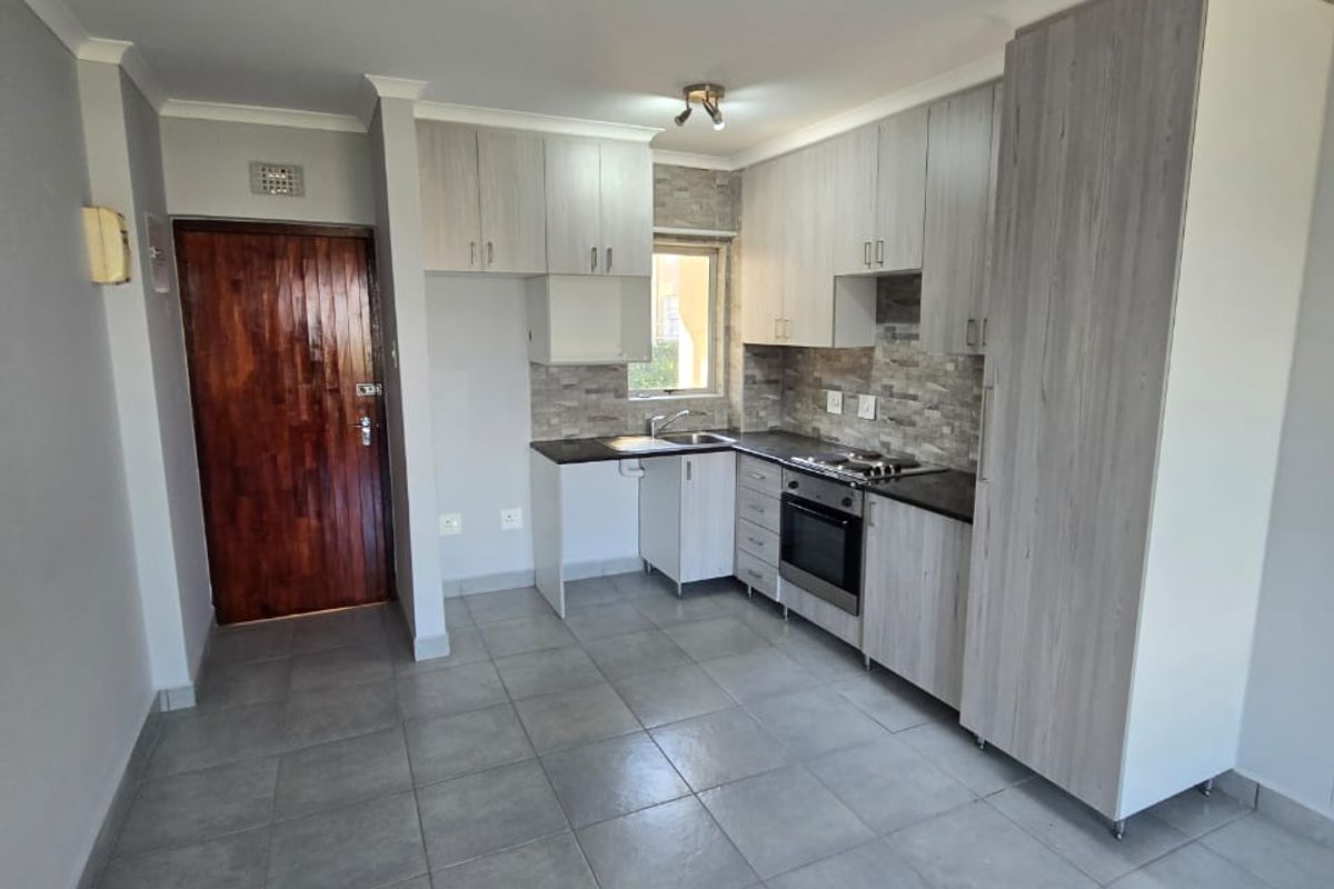 Neat 3 bedroomed  flat for sale in Chase Valley!  - Photo 2