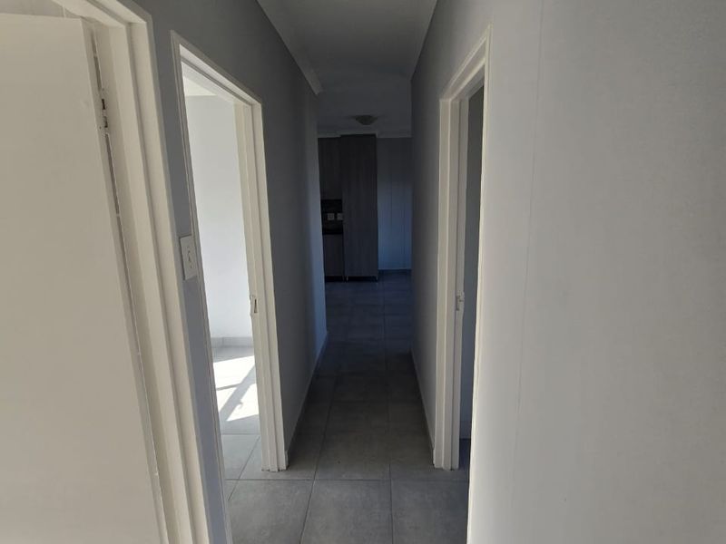Neat 3 bedroomed  flat for sale in Chase Valley!  - Photo 9