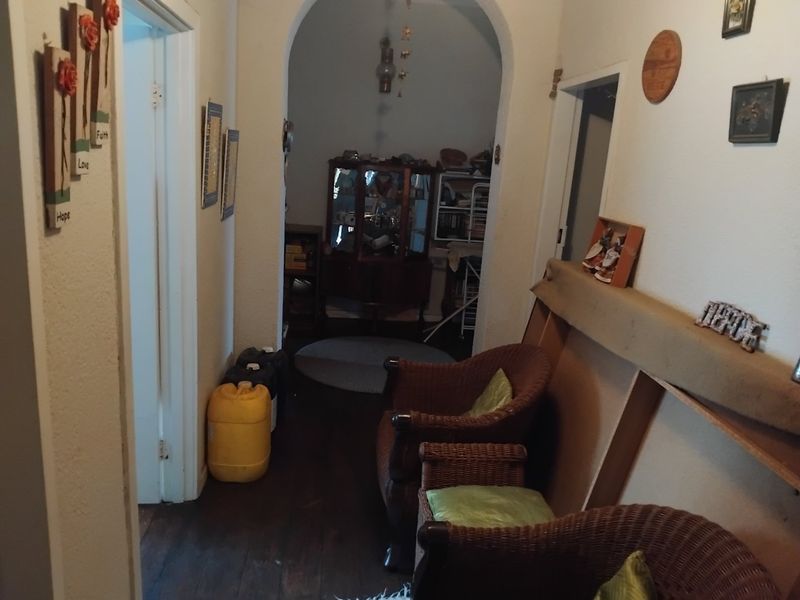 Spacious Property with Cottage on 991m2 Stand – Prime Location Next to Ackerman Pharmacy! - Photo 9