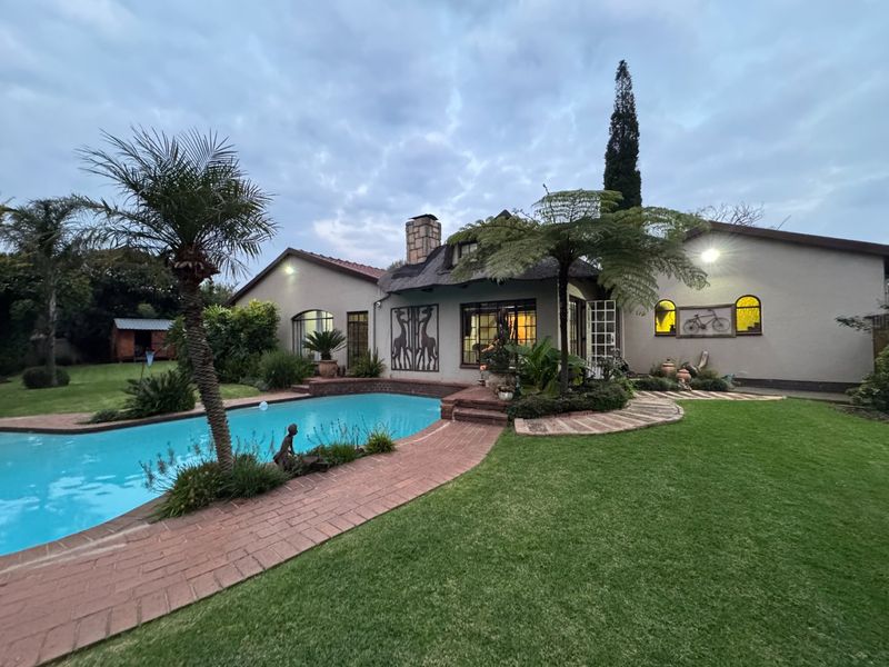 Prime Secure Home With Extras - Photo 1