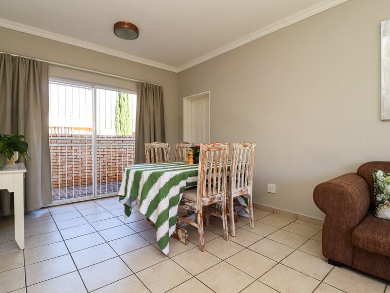 Charming Low-Maintenance, Full Title Townhouse - Photo 7