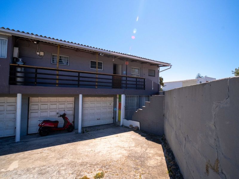 Investor’s Dream in Gorgeous Gansbaai! - Photo 2
