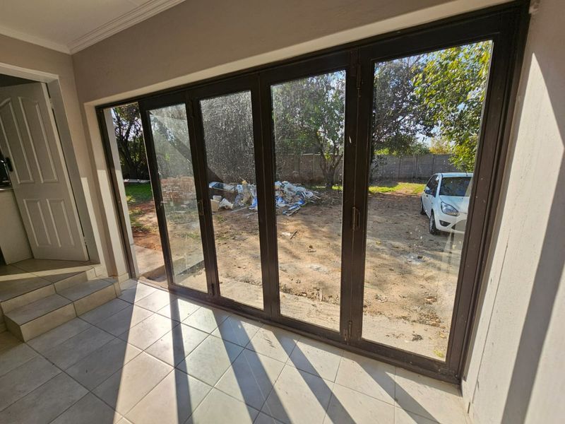 A Newly built 2 bedroom 2 bathroom cottage for rent in Monavoni - Photo 6
