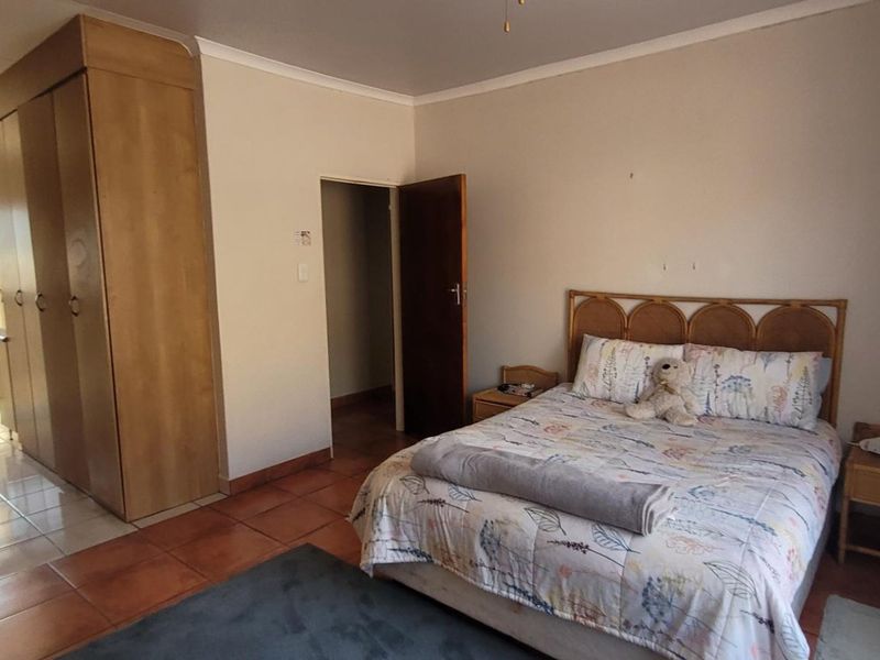 Mountain View Family Home Without Levies - Photo 5