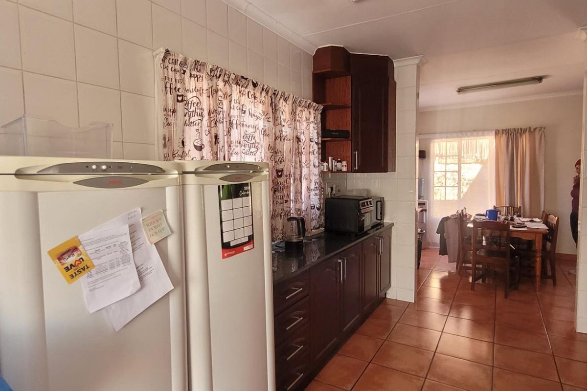 Mountain View Family Home Without Levies - Photo 3