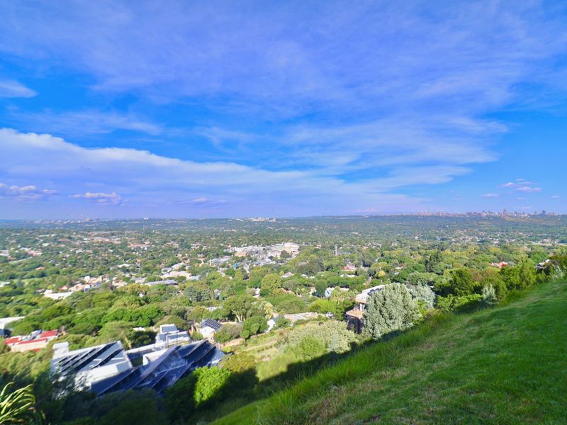 Incredible Views | 2 Bedroom Apartment in Sought-After Worlds View, Northcliff - Photo 10