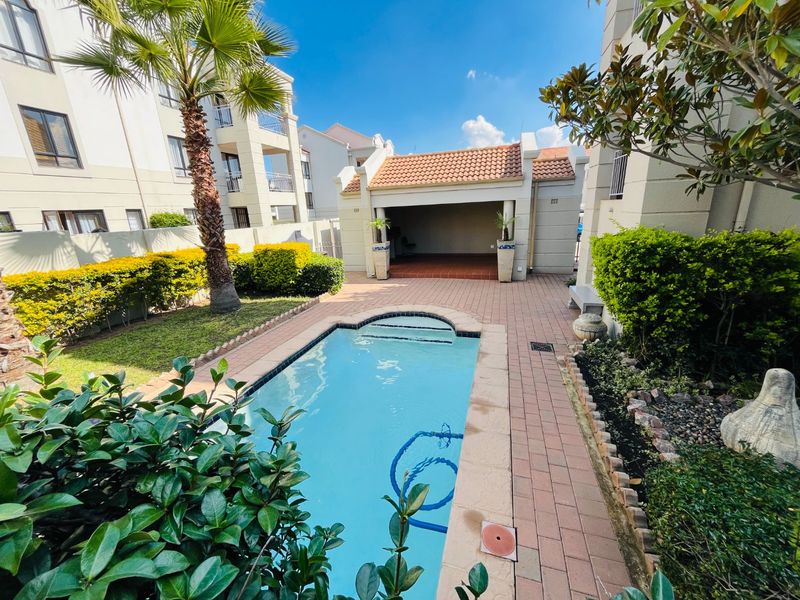 One apartment  for sale in  Noordwyk, Midrand call  us Now!! - Photo 10