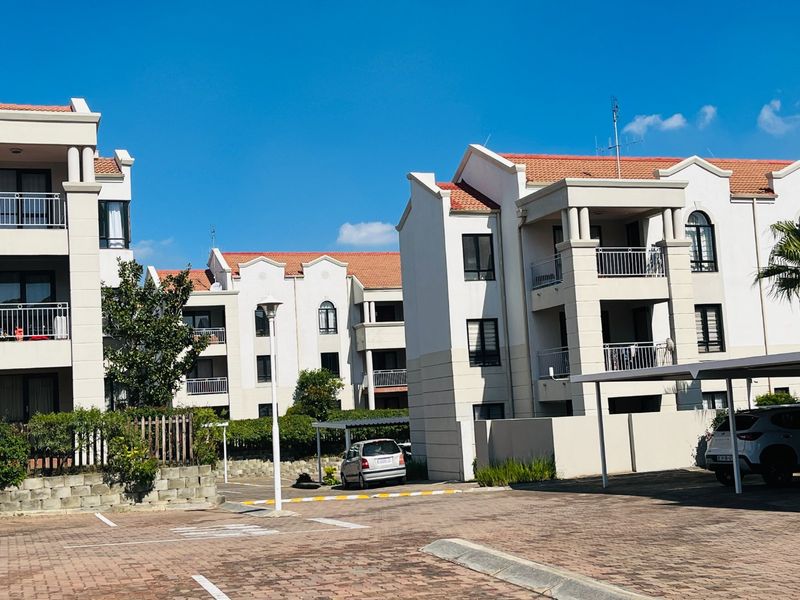 One apartment  for sale in  Noordwyk, Midrand call  us Now!! - Photo 9