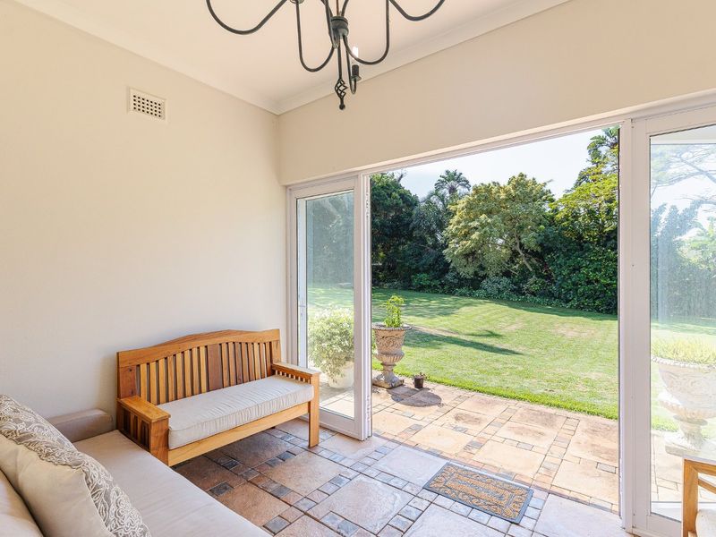 Modern Large Farmstyle House - Photo 9