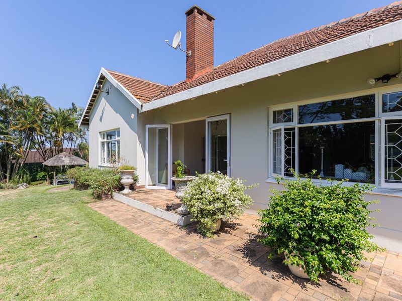 Modern Large Farmstyle House - Photo 6