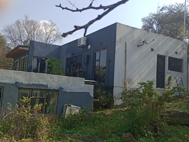 Charming Vaaloewer Home with potential flatlet - Photo 7