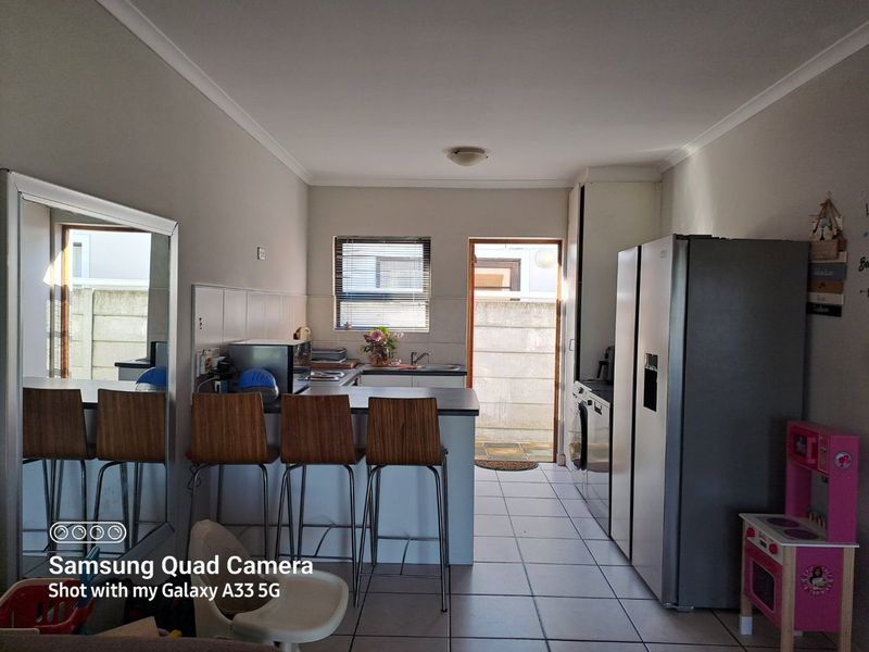 NEAT AND NIFTY INVESTORS GOLDMINE IN STELLENDALE VILLAGE - Photo 6